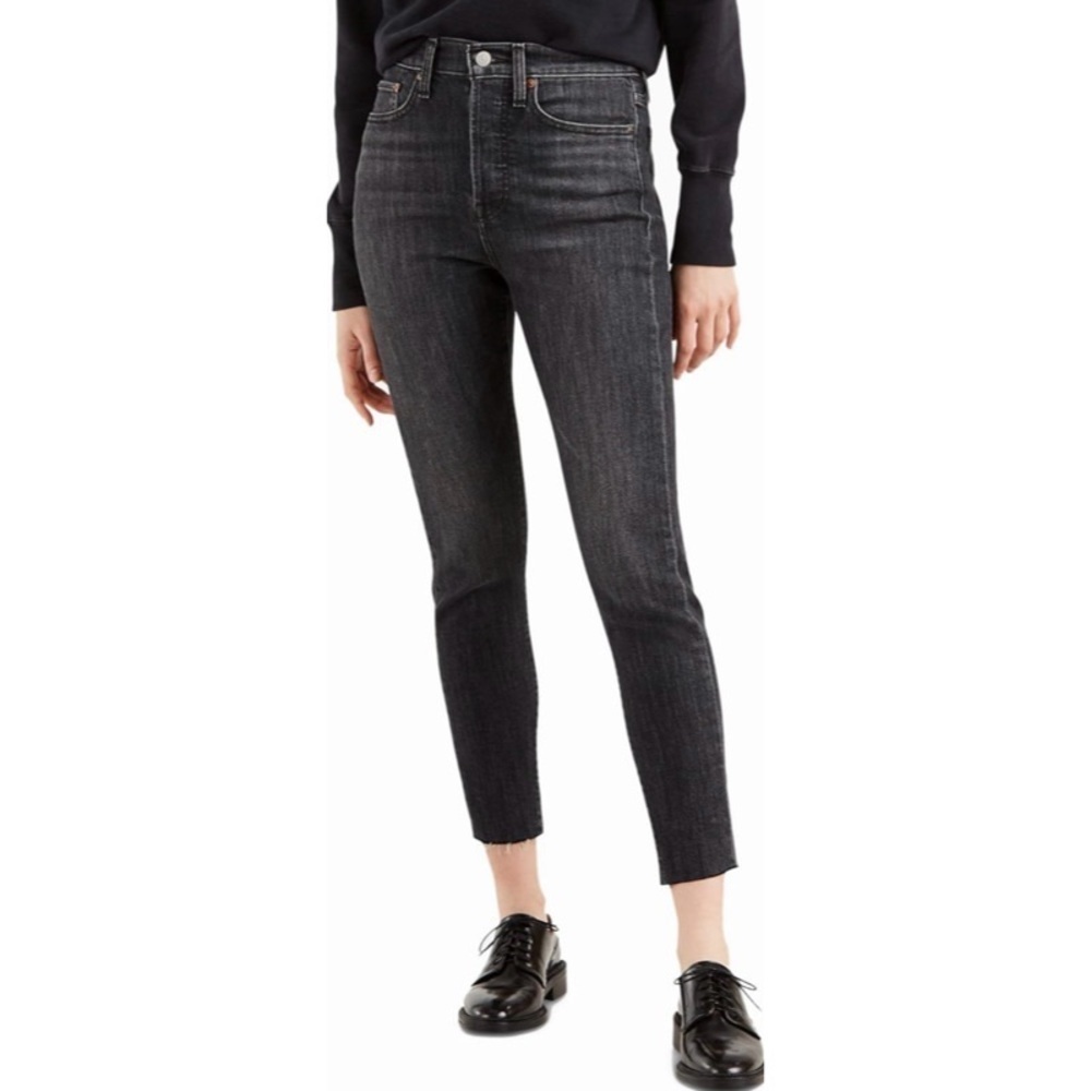 Levi's Raw Hem Washed Black Wedgie Skinny Jean in Ravens Wing 31